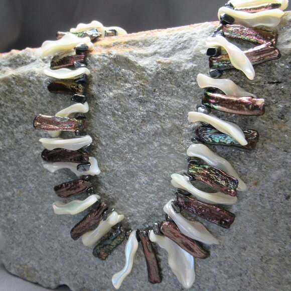 Piano Pearl Necklace, Matinee Length, 22 inches - Picture 4 of 6